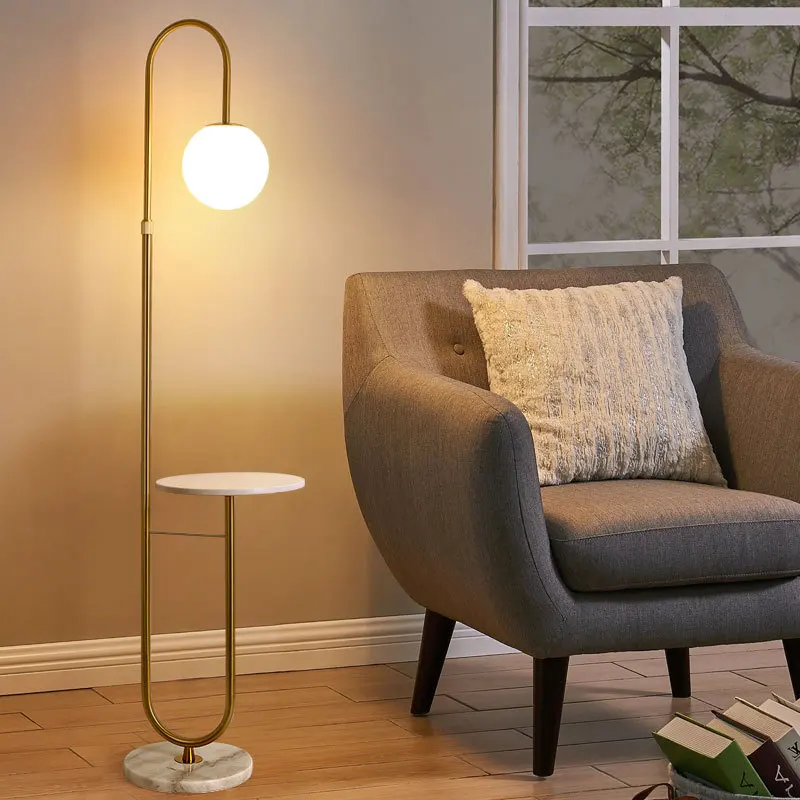 Floor Lamp Tripod - Современная настольная лампа, золотистый и черный