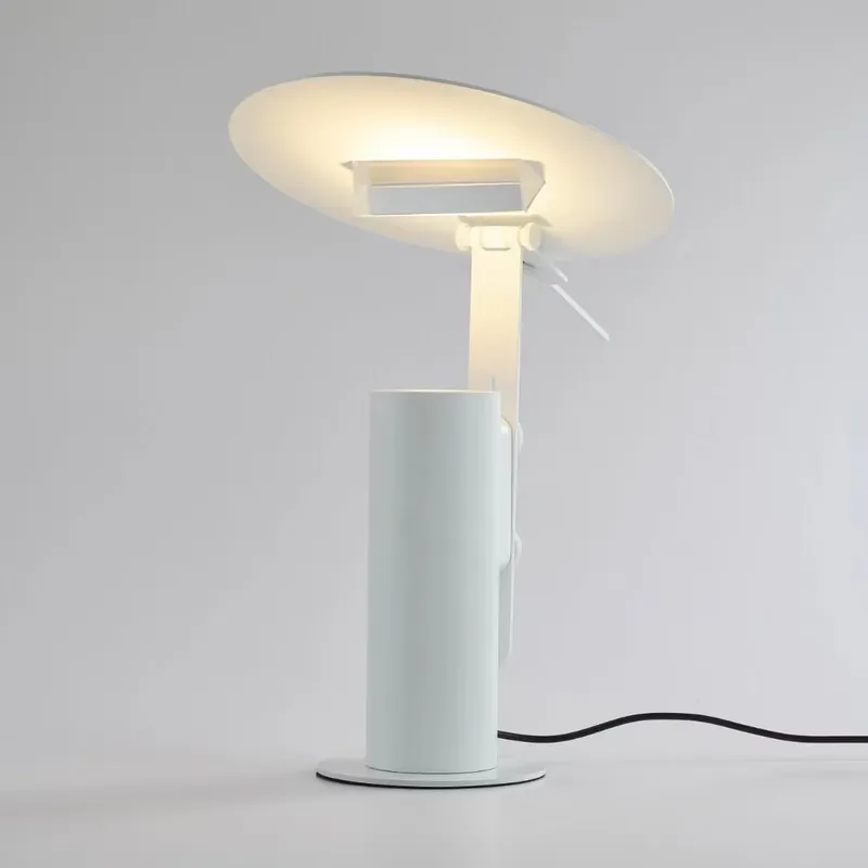 Lighting Decor For Bedroom - Современная креативная простая настольная лампа с