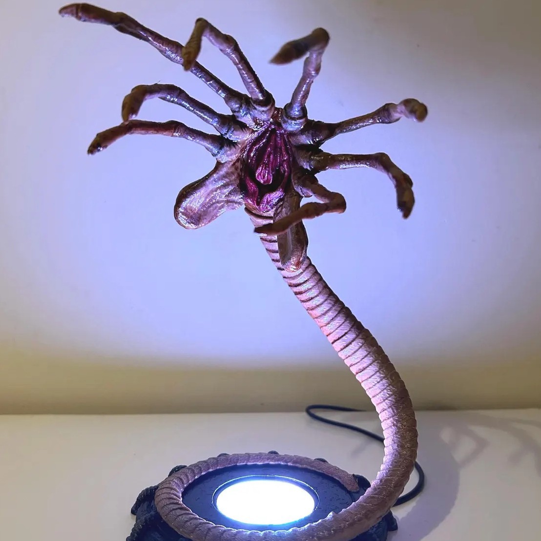 Ночник-фонарь Alien Facehugger – обзор и цена Lighting Decor For Home